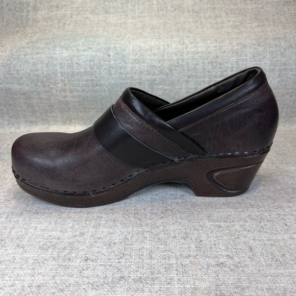 Sofft Berit brown leather slip on clogs shoes size 8M boho classic none slip - Picture 2 of 8